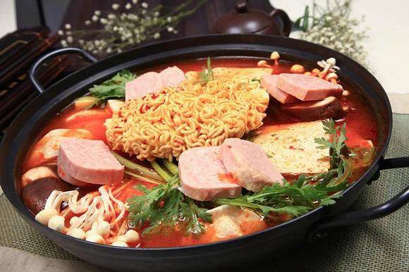 编造“部队火锅”起源其历史确实靠杜撰PG麻将胡了2试玩泔水实在不好听韩国(图6)